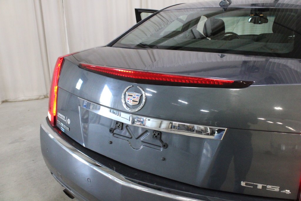 Used 2009 Thunder Gray ChromaFlair Cadillac Base image 31
