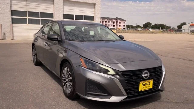 Used 2025 Gray Nissan 2.5 SV image 4