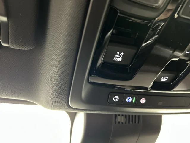 2026 Chevrolet Suburban High Country - Photo 15