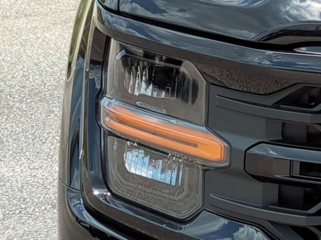 New 2026 Agate Black Metallic Ford XLT image 10