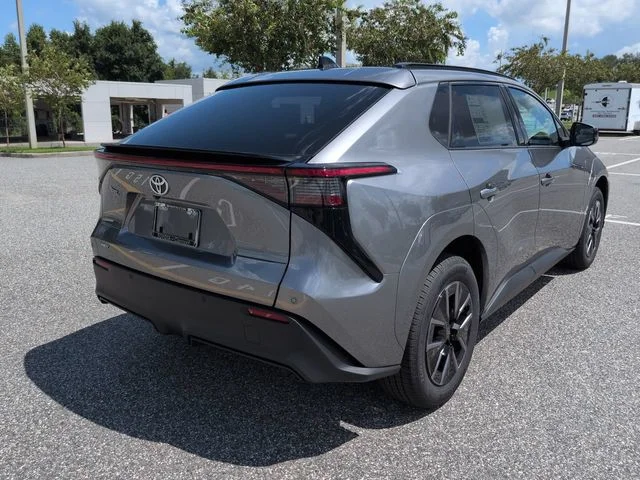 New 2026 Heavy Metal Toyota XLE image 4