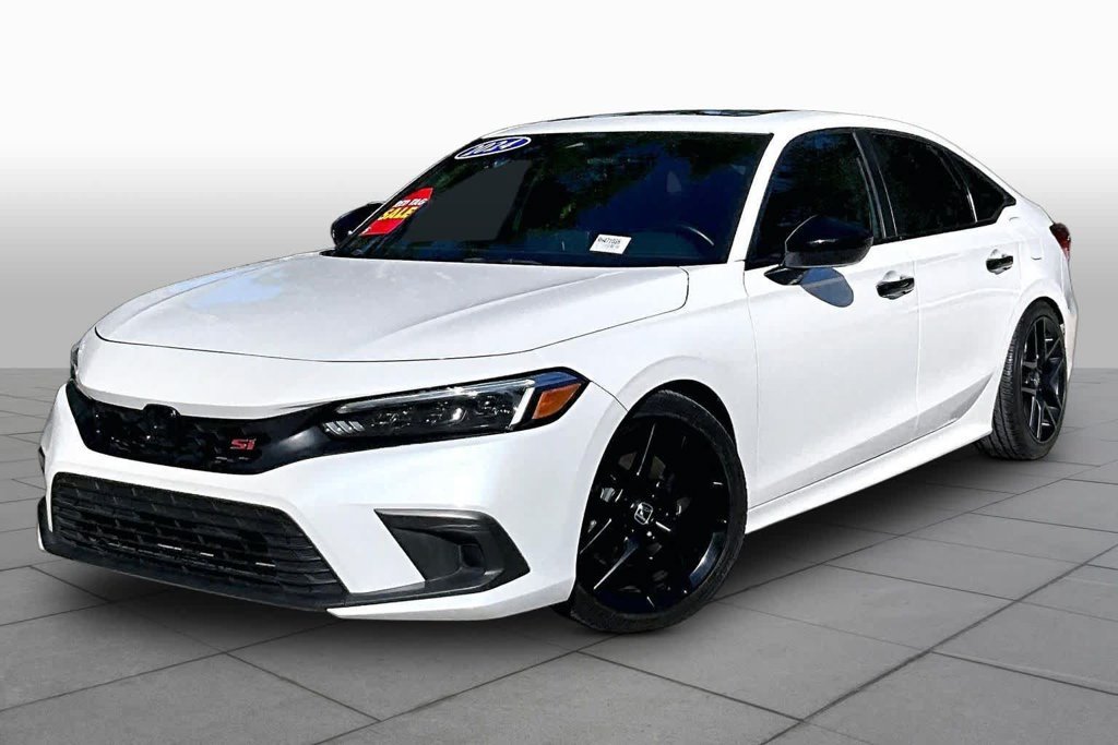 Used 2024 White Honda Base image 1