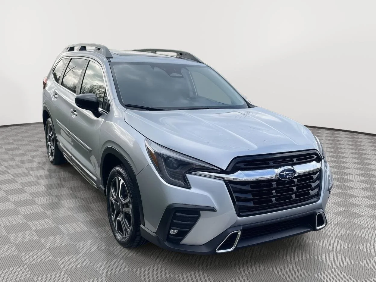 New 2026 Ice Silver Metallic Subaru Touring image 7
