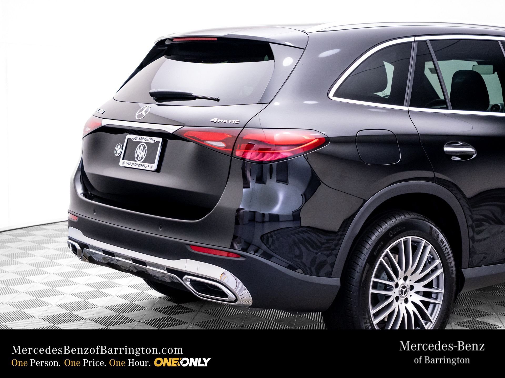 New 2026 Black Mercedes-Benz GLC 300 image 35