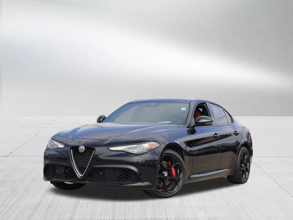 2022 Alfa Romeo Giulia 2.0 Ti Auto AWD's photo