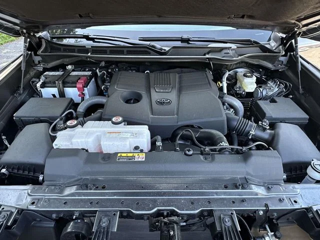2026 Toyota Tundra SR5 - Photo 12