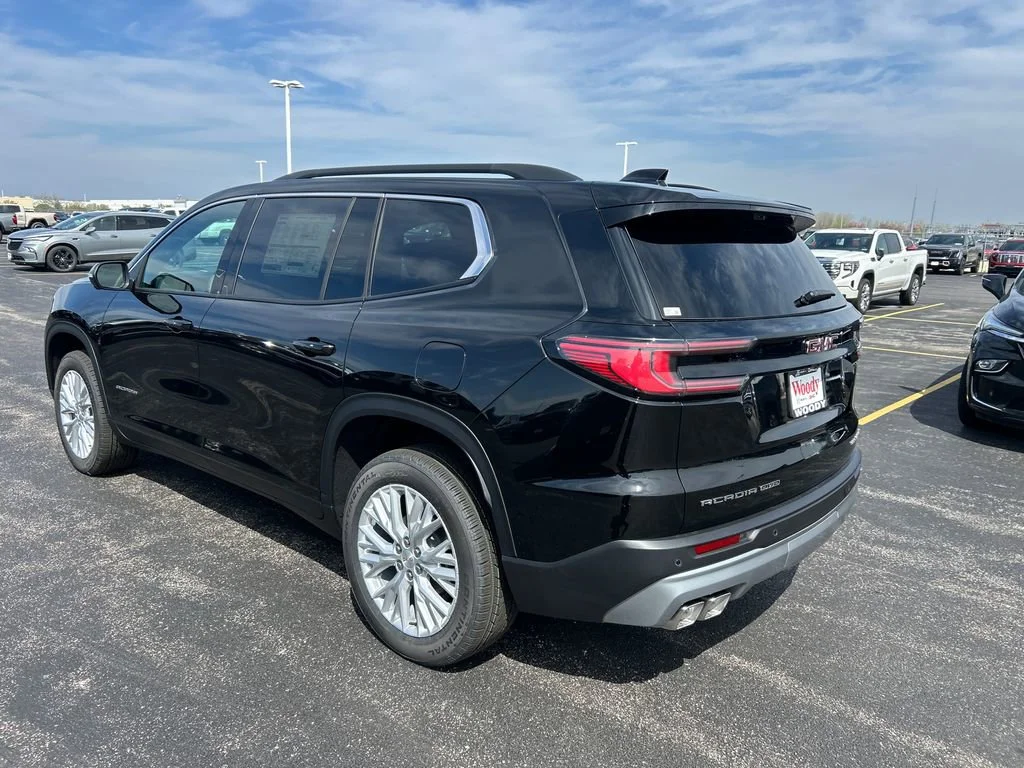 2026 GMC Acadia Elevation - Photo 7