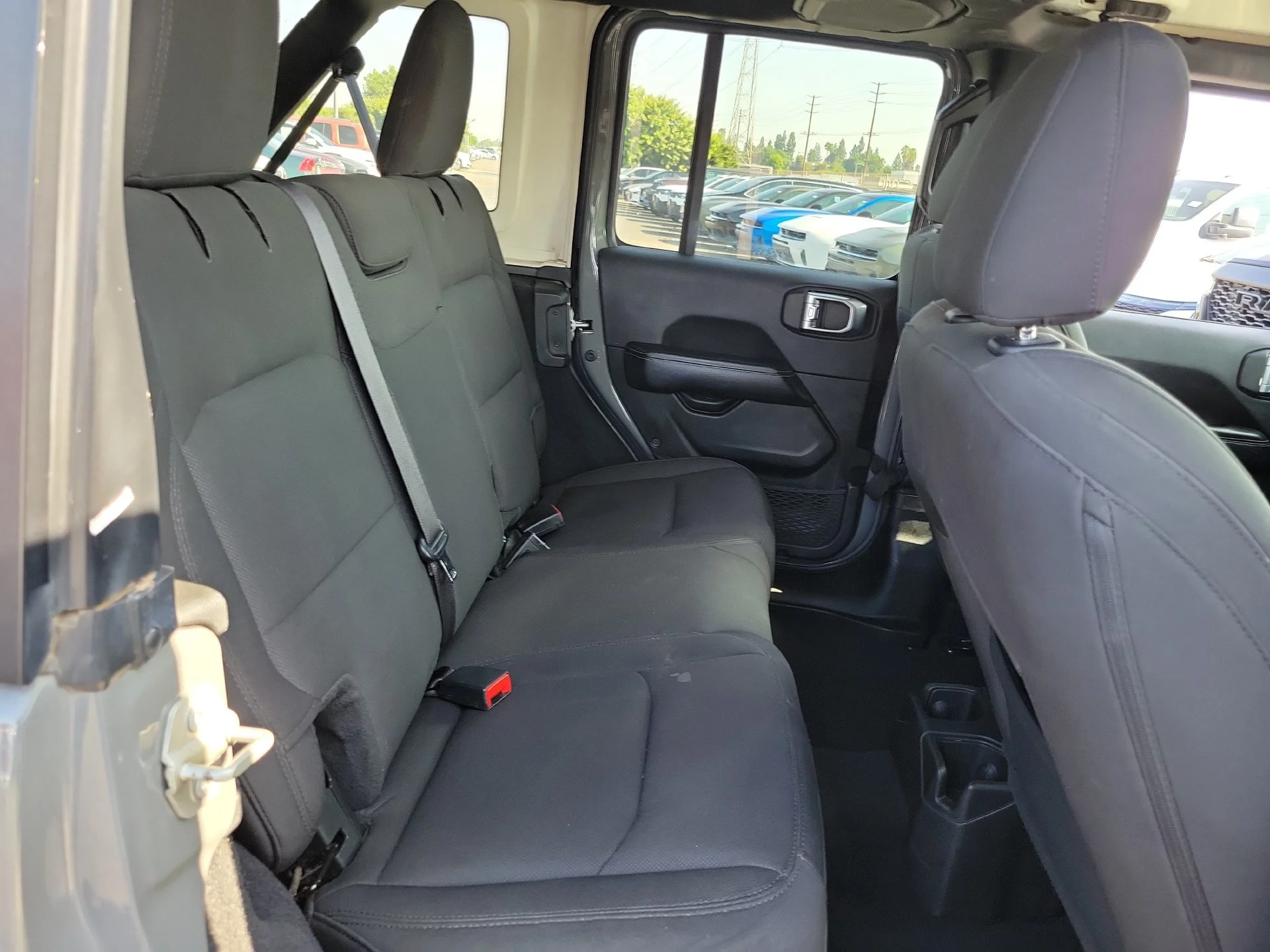 Used 2023 Gray Jeep Sahara image 20