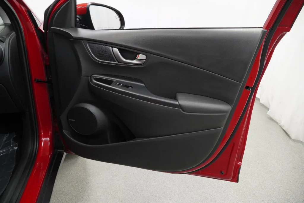 Used 2019 Red Hyundai Ultimate image 41