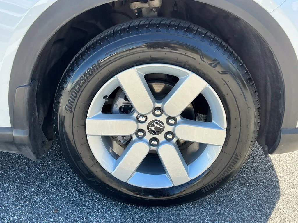 Used 2024  Honda EX image 12