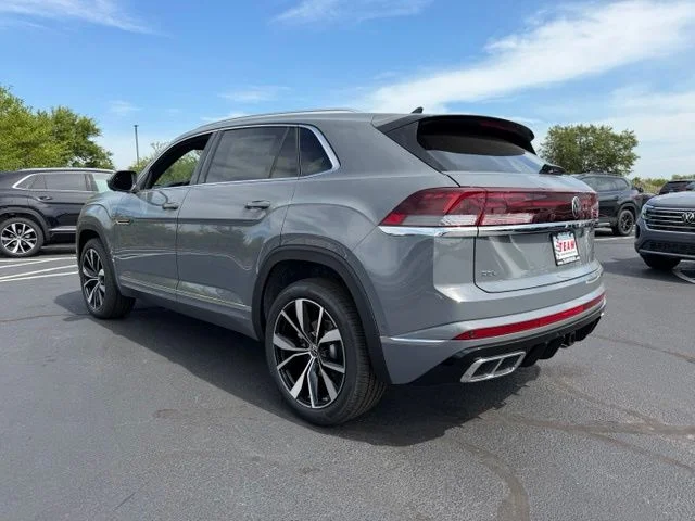 New 2026 Pure Gray Volkswagen 2.0T SEL Premium R-Line image 5