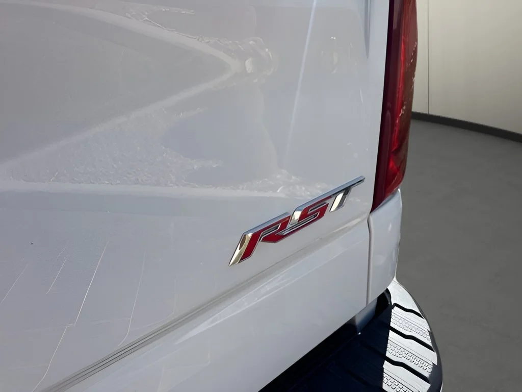 New 2026 Summit White Chevrolet RST image 37