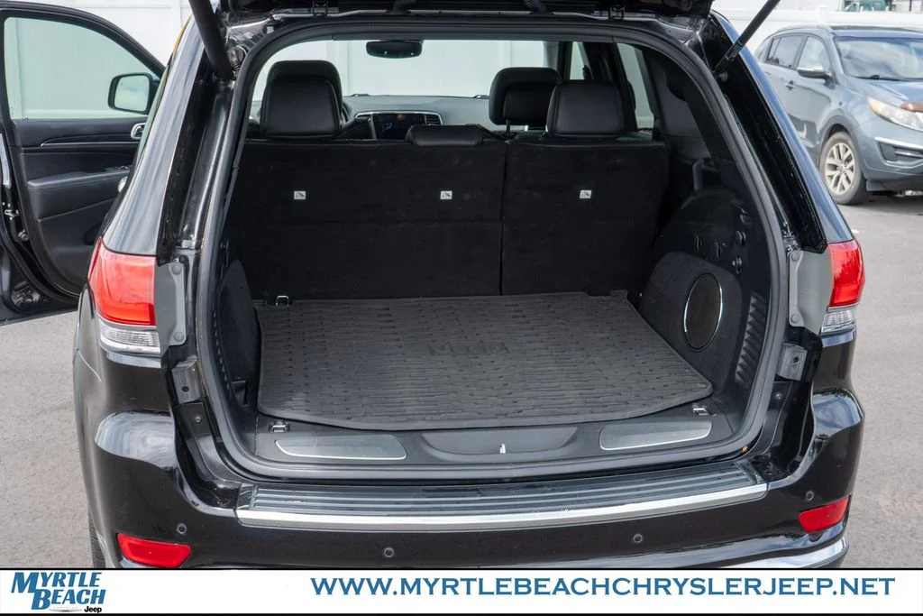 Used 2020 Diamond Black Jeep Summit image 33