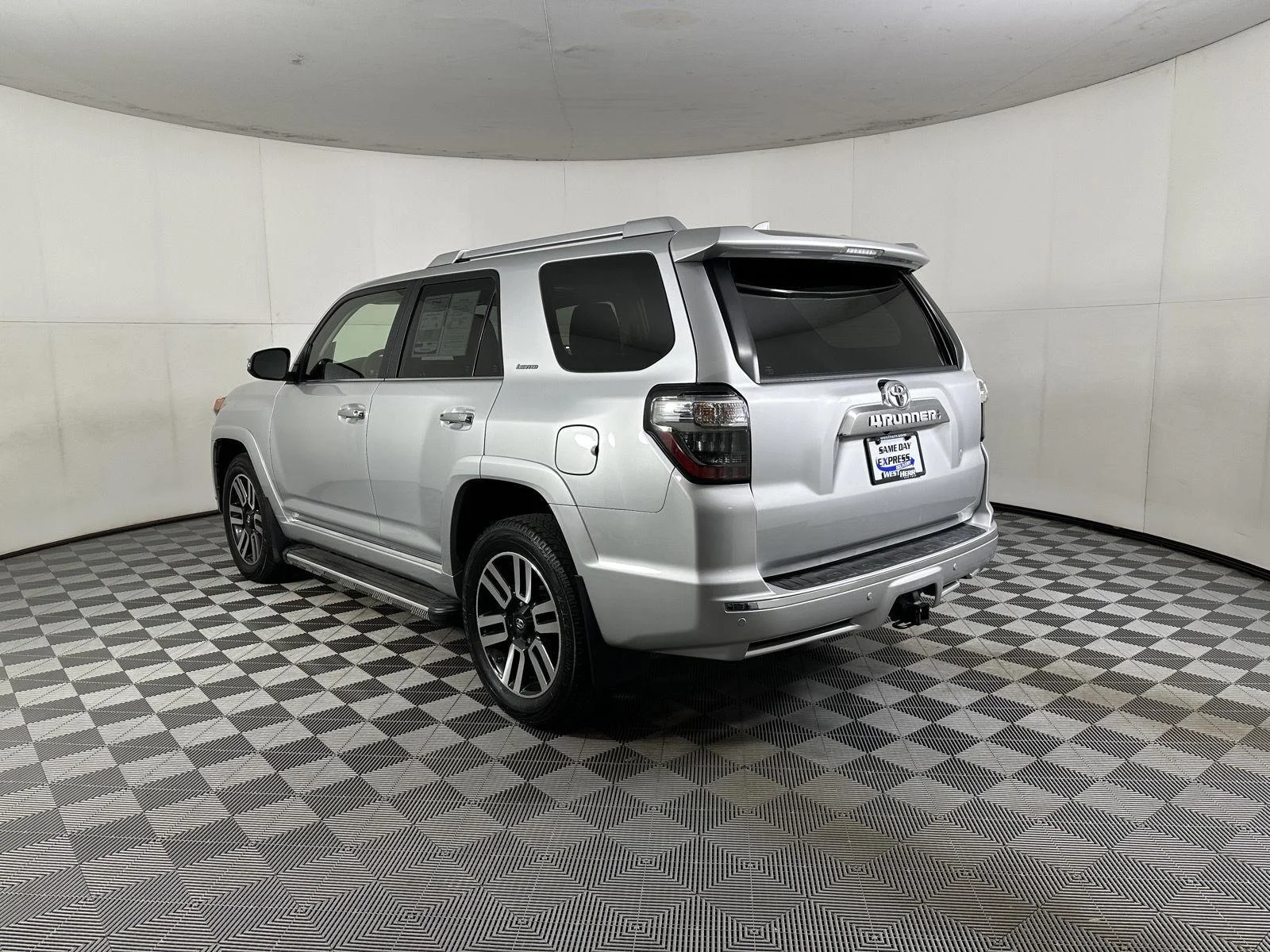 Used 2019 Classic Silver Metallic Toyota Limited image 2