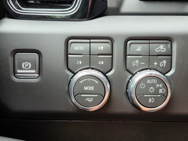 2026 GMC Sierra 2500HD AT4 - Photo 14