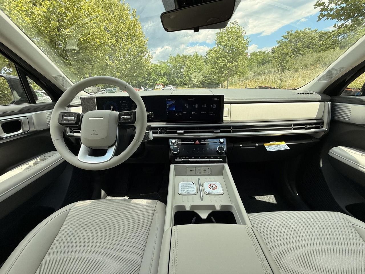 New 2026 Phantom Black Hyundai SEL AWD image 19