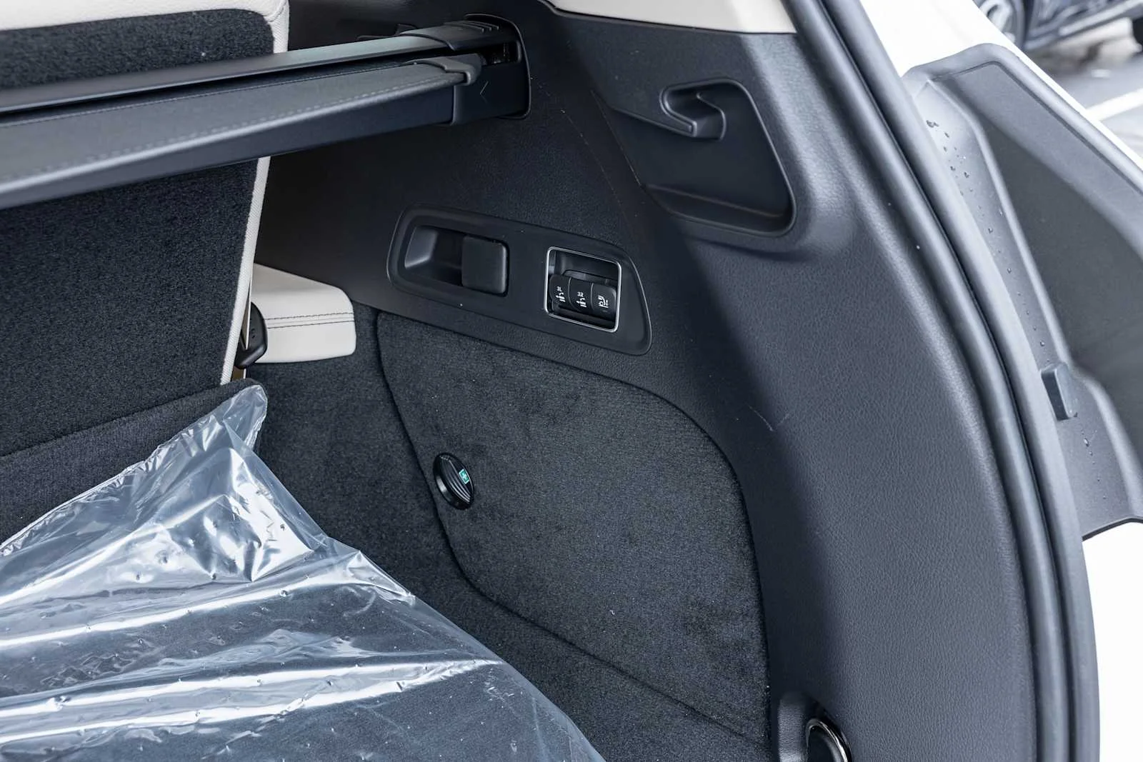 New 2026 Polar White Mercedes-Benz GLS 450 image 32