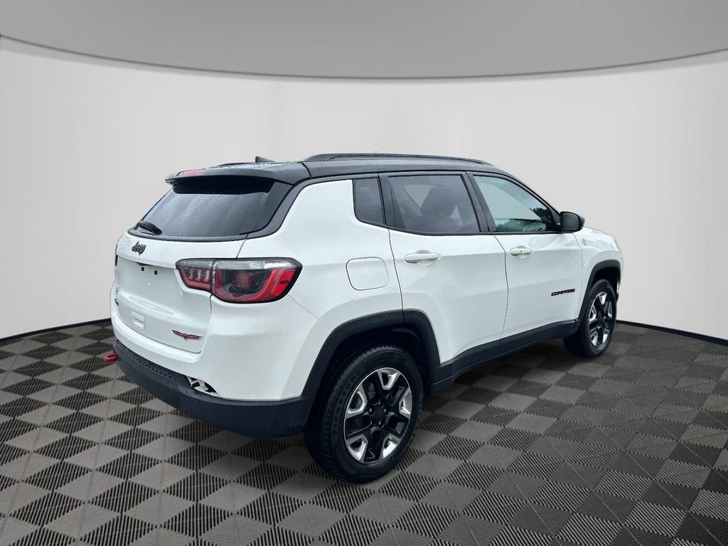 Used 2018 White Jeep Trailhawk image 5