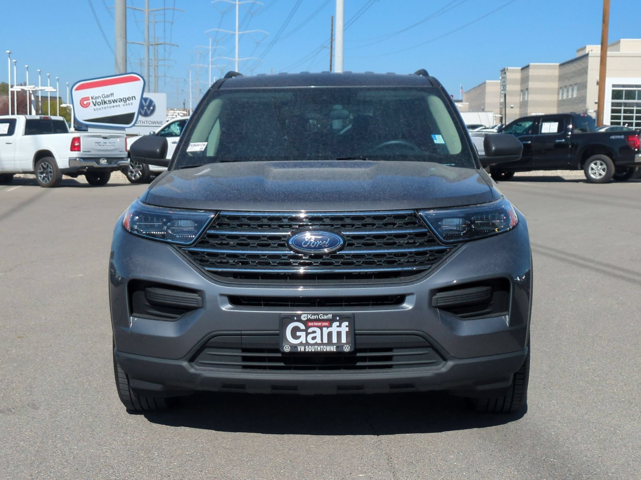 Used 2023 Gray Metallic Ford XLT image 9