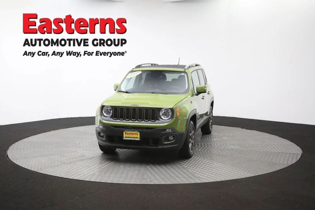 Used 2016 Green Jeep Latitude image 57