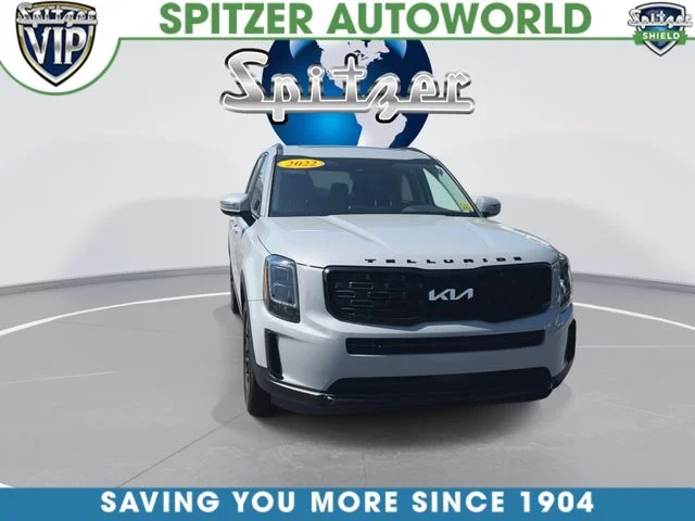 Used 2022 Gray Kia EX image 3
