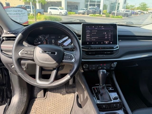 Certified Used 2022 Diamond Black Jeep Trailhawk image 10
