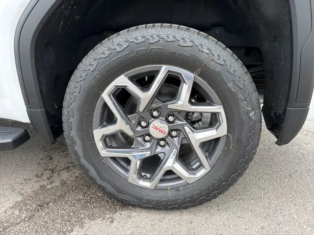 2026 GMC Sierra 1500 SLT - Photo 25