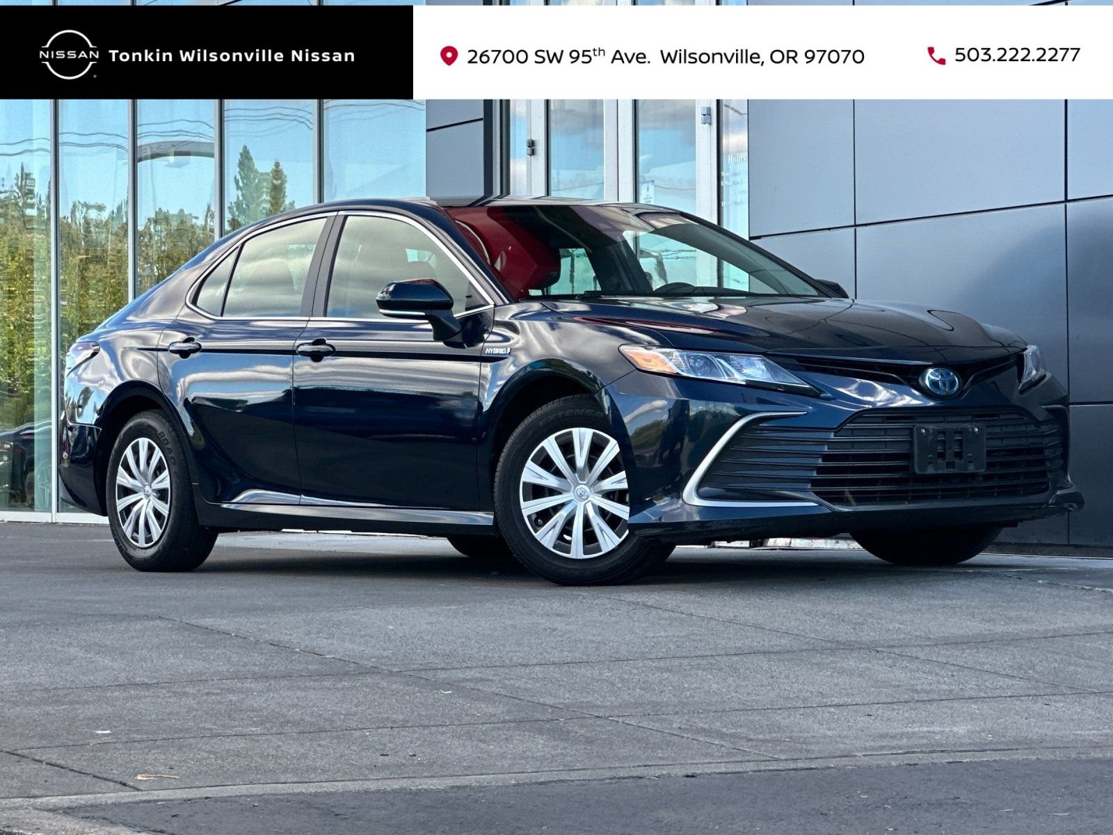 Used 2021 Aqua Toyota LE image 1
