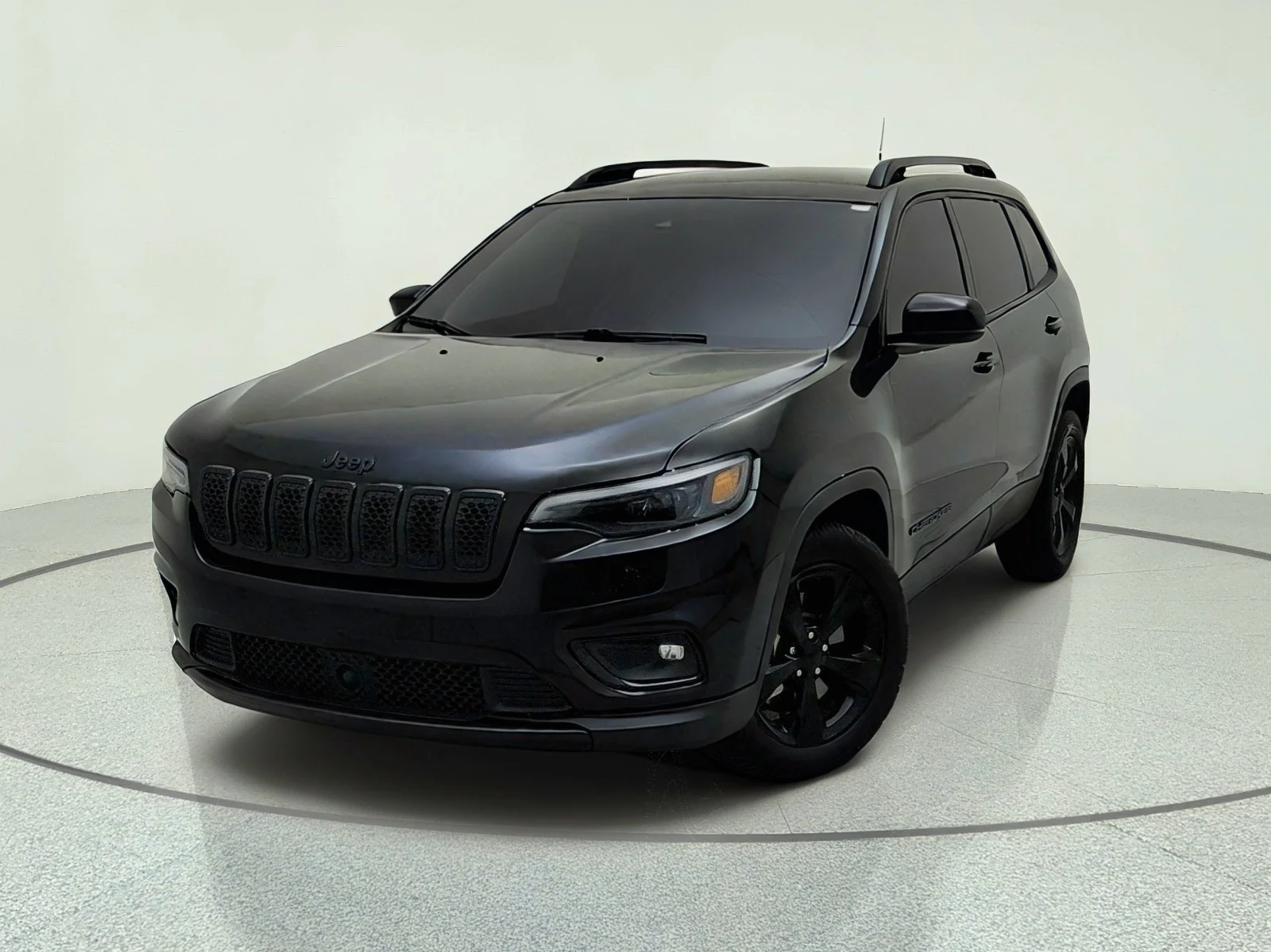 Used 2021 Diamond Black Crystal Pearlcoat Jeep Altitude image 2