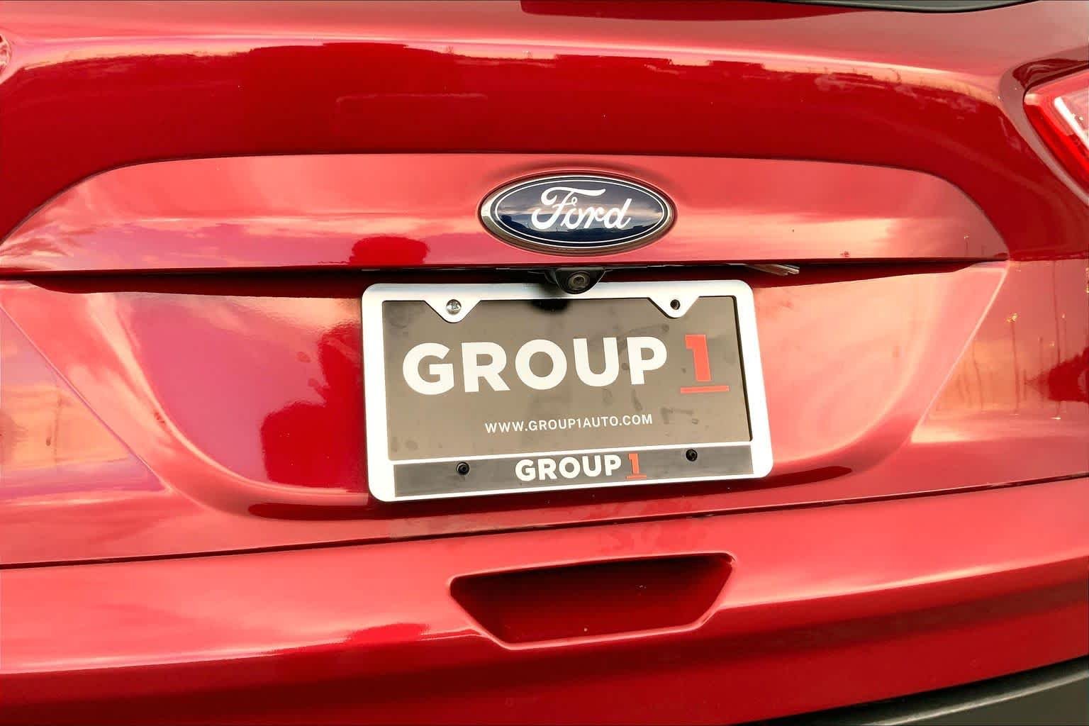 Used 2016 Ruby Red Metallic Tinted Clearcoat Ford SE image 10