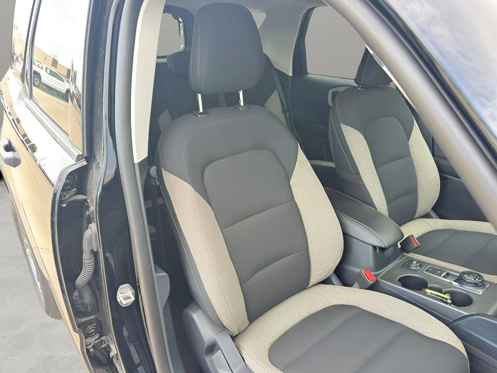 New 2025 Shadow Black Ford Big Bend® image 28