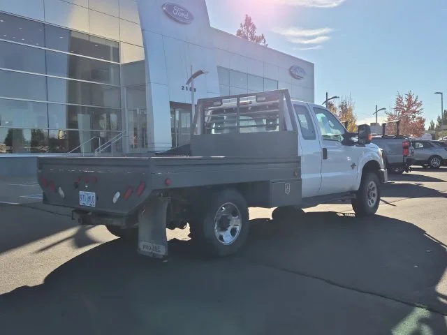 Used 2014 White Ford XL image 5