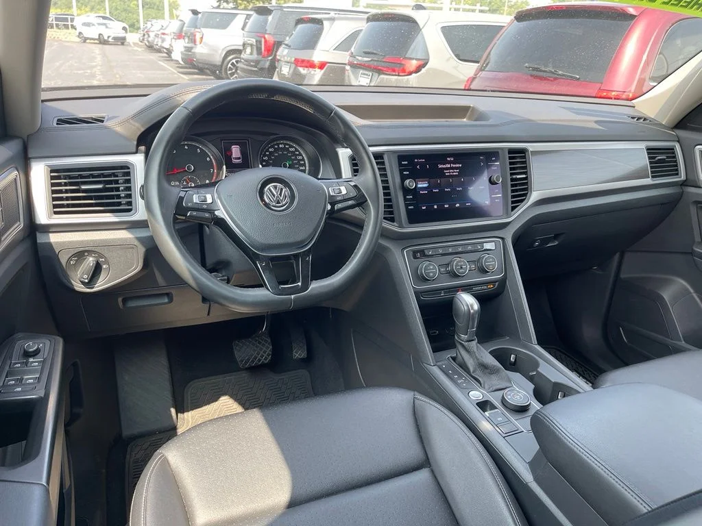 Used 2019 Pacific Blue Metallic Volkswagen 3.6L V6 SE image 31