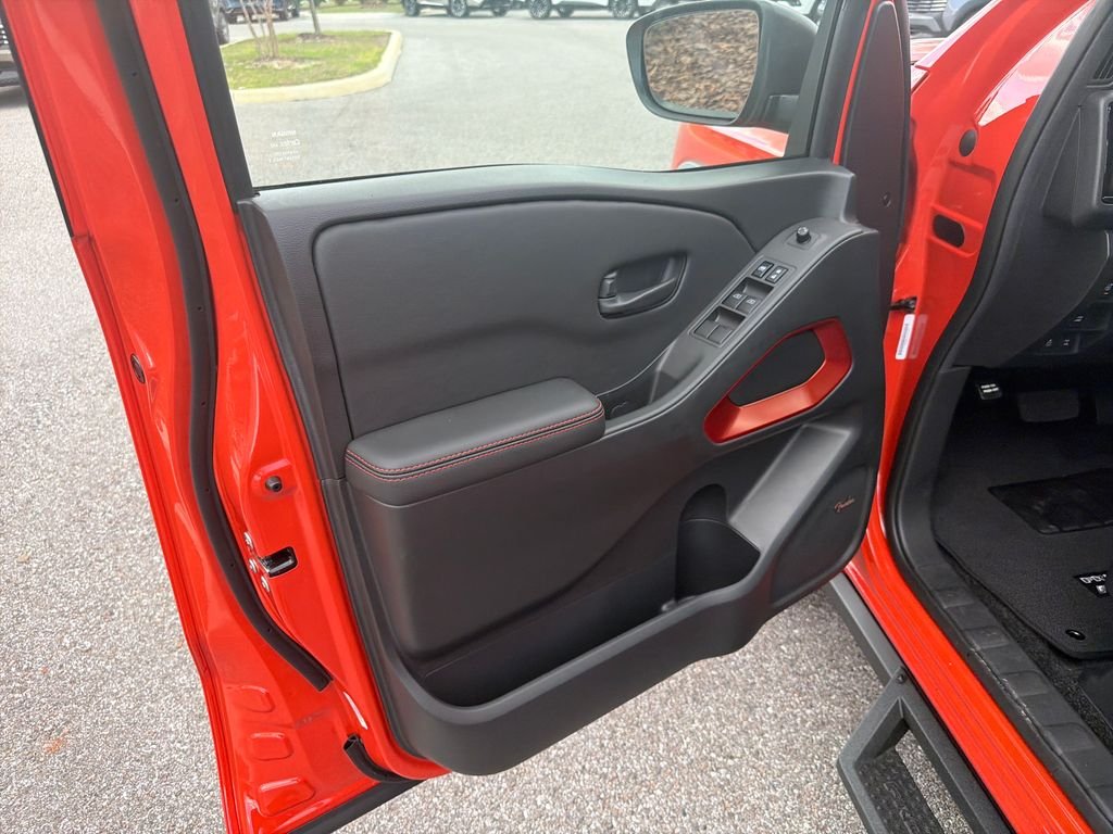 New 2026 Nissan Frontier PRO-4X 4D Crew Cab