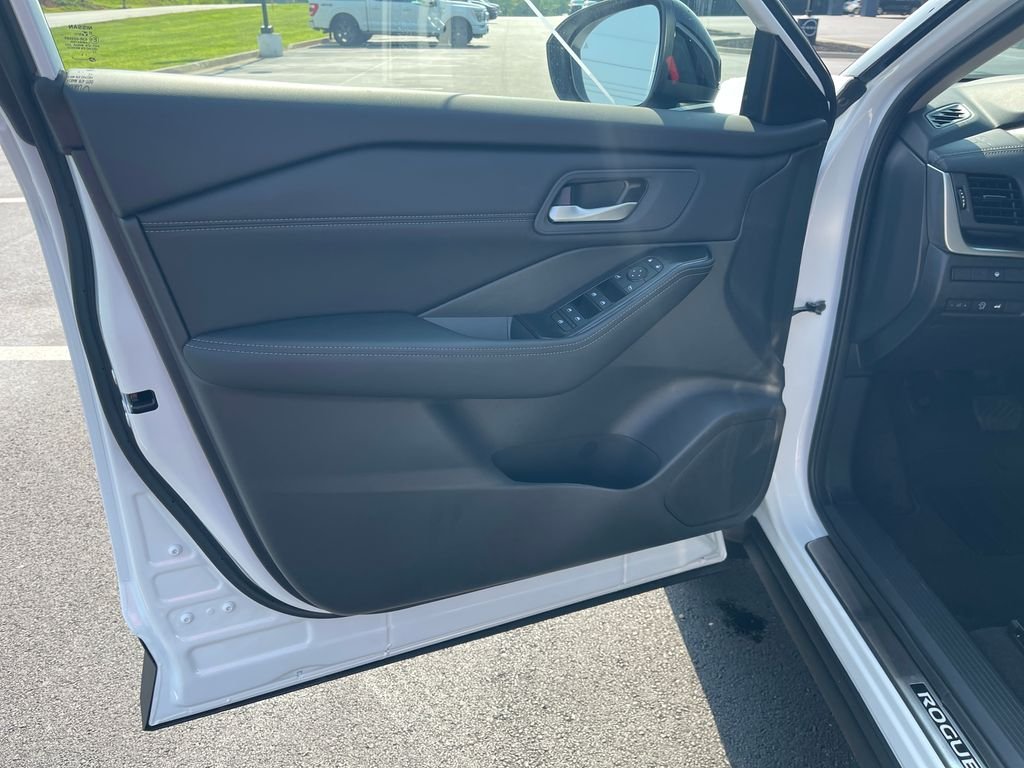 New 2026 White Nissan Dark Armor image 12