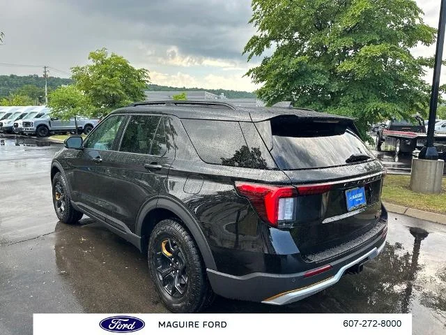 New 2026 Agate Black Metallic Ford Tremor® image 23