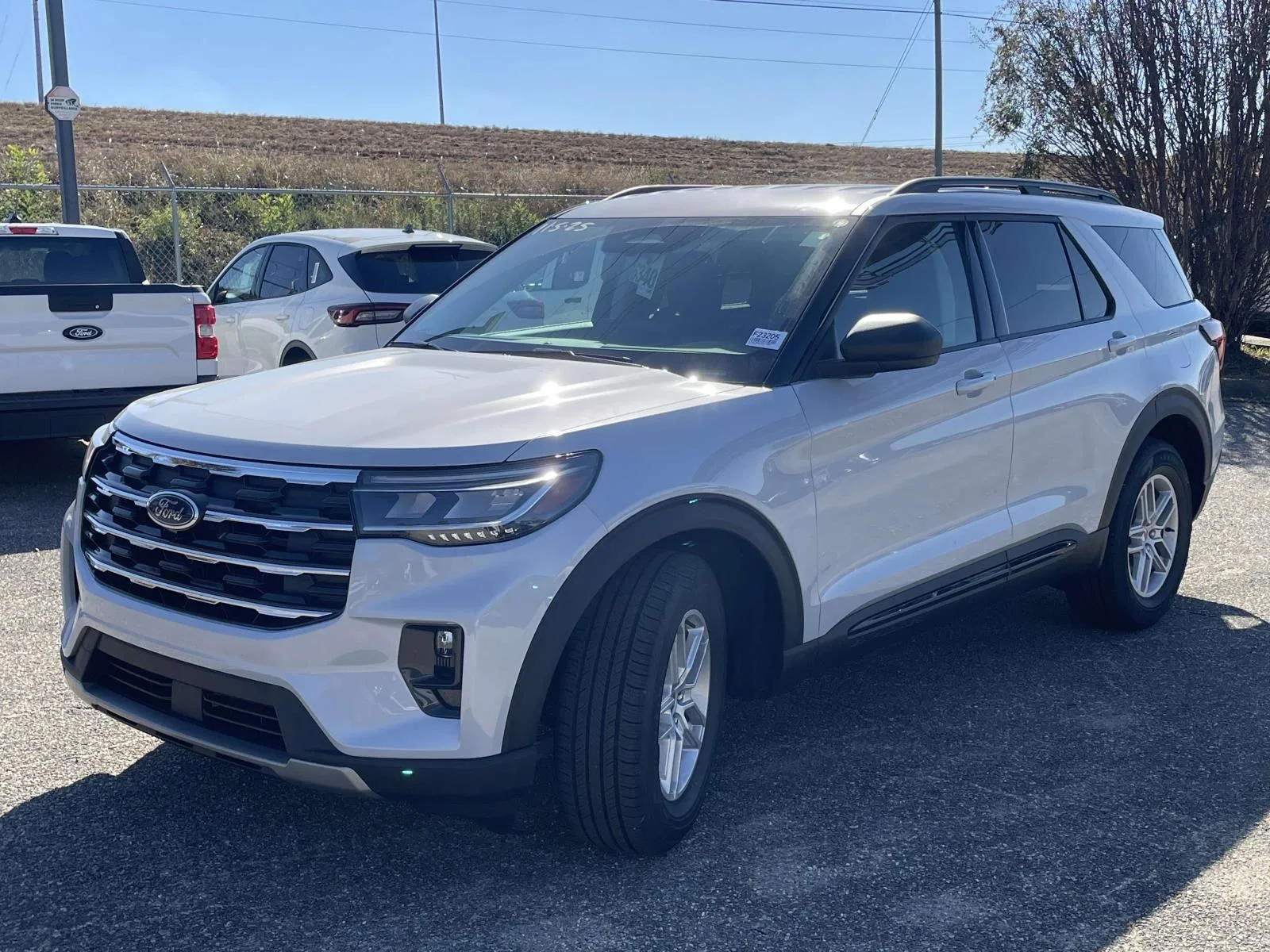 2026 Ford Explorer - Photo 6