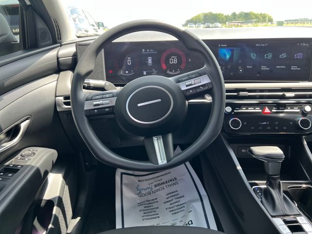 Used 2026 White Hyundai SEL image 16