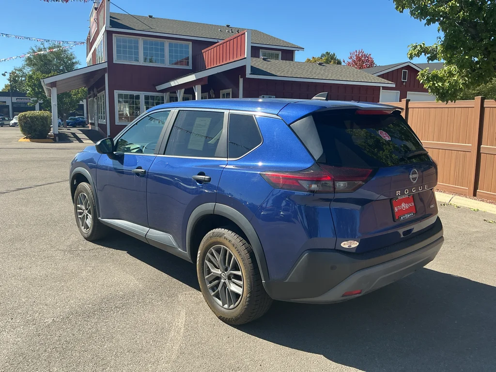 Used 2023 CASPIAN BLUE METALLIC Nissan S image 7