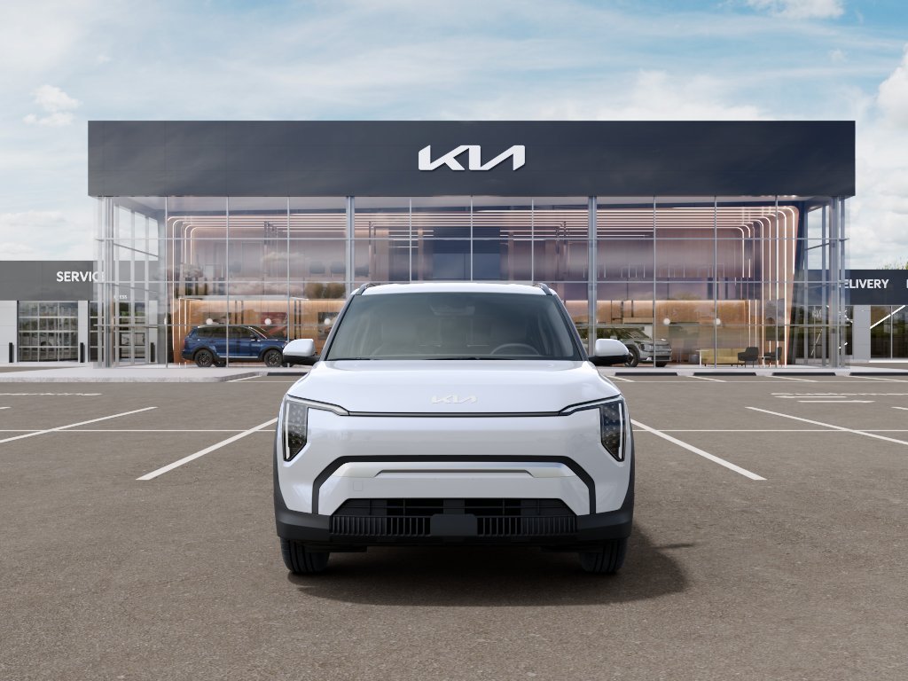 New 2027 Snow White Pearl Kia Wind image 3