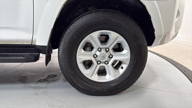 Certified Used 2022 ICE CAP Toyota SR5 image 21