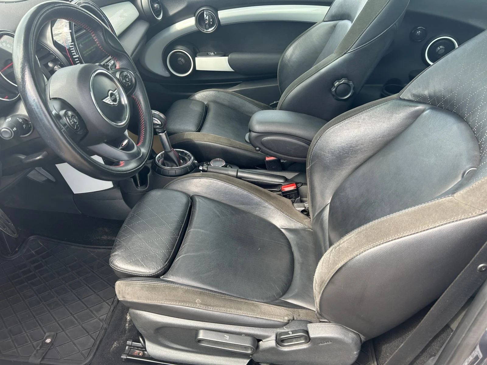 Used 2016 BLACK MINI JOHN COOPER WORKS HB image 13
