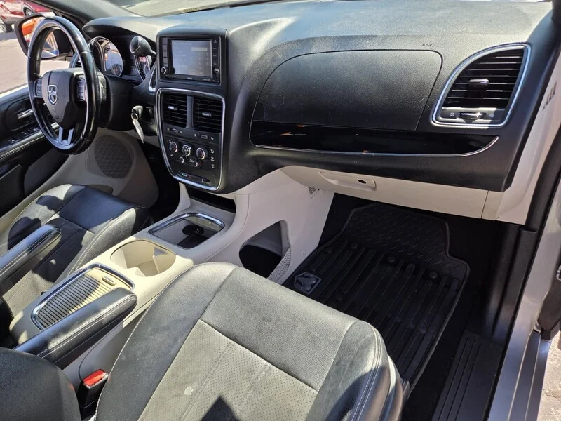 Used 2020 Billet Clearcoat Dodge SXT image 14