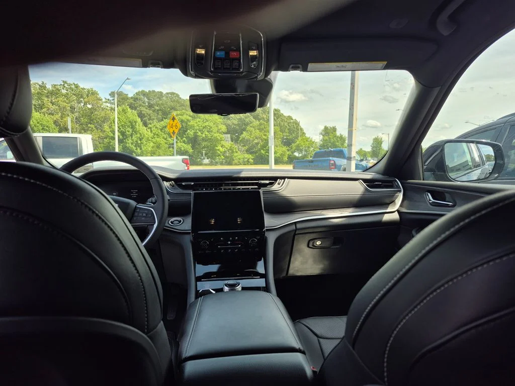 Used 2024 Black Jeep 4xe image 16
