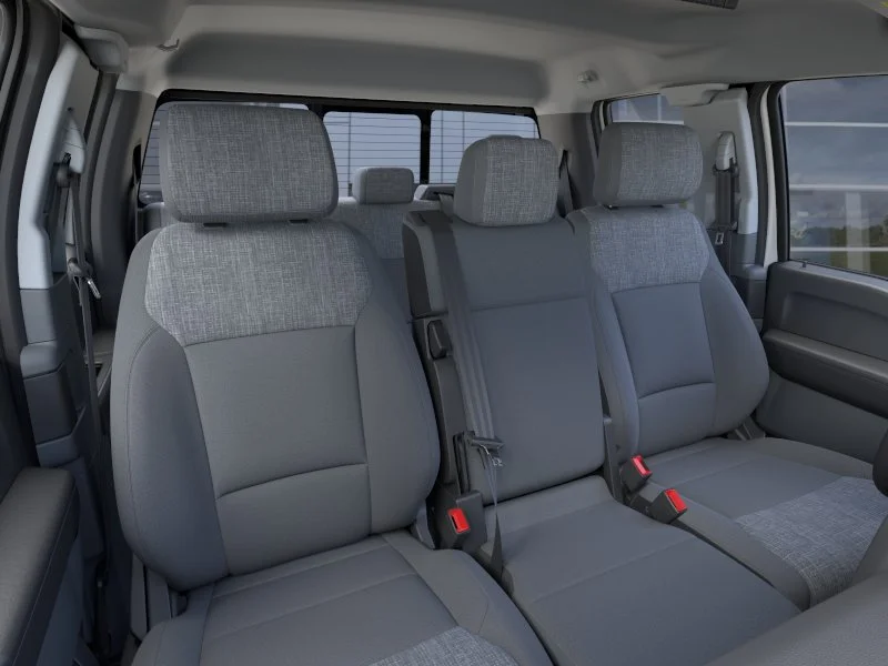 New 2026 Oxford White Ford F-250® XLT image 10
