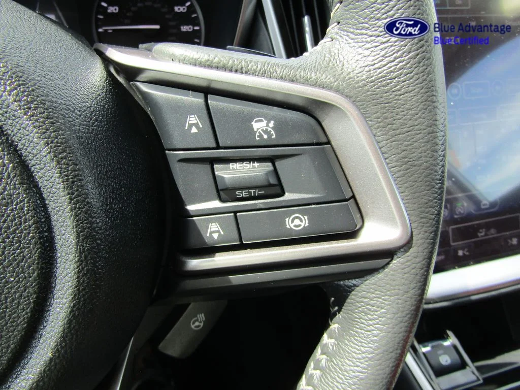 Certified Used 2025 Ice Silver Metallic Subaru Limited image 29