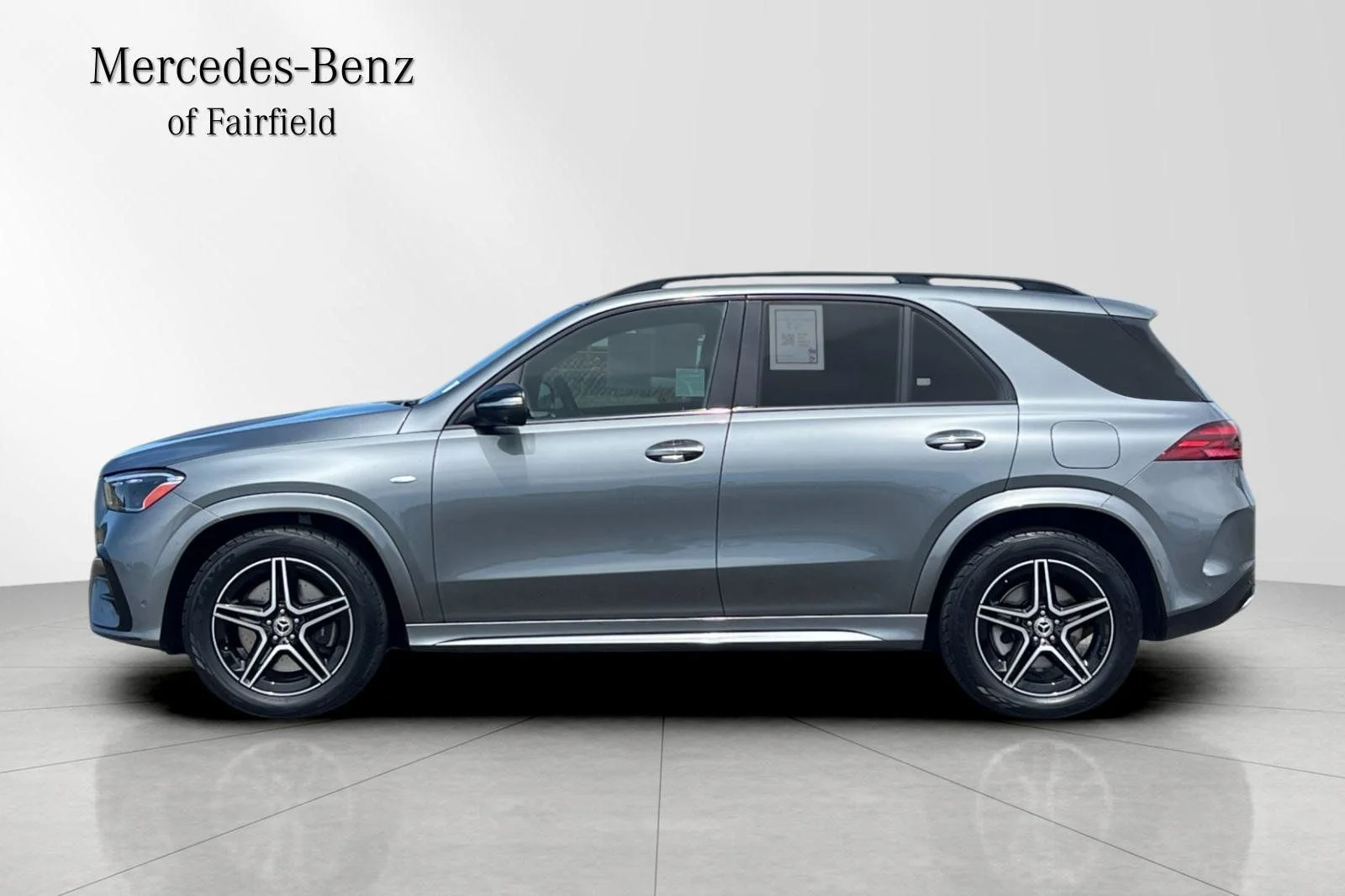 Used 2025 Gray Mercedes-Benz GLE 450e image 5