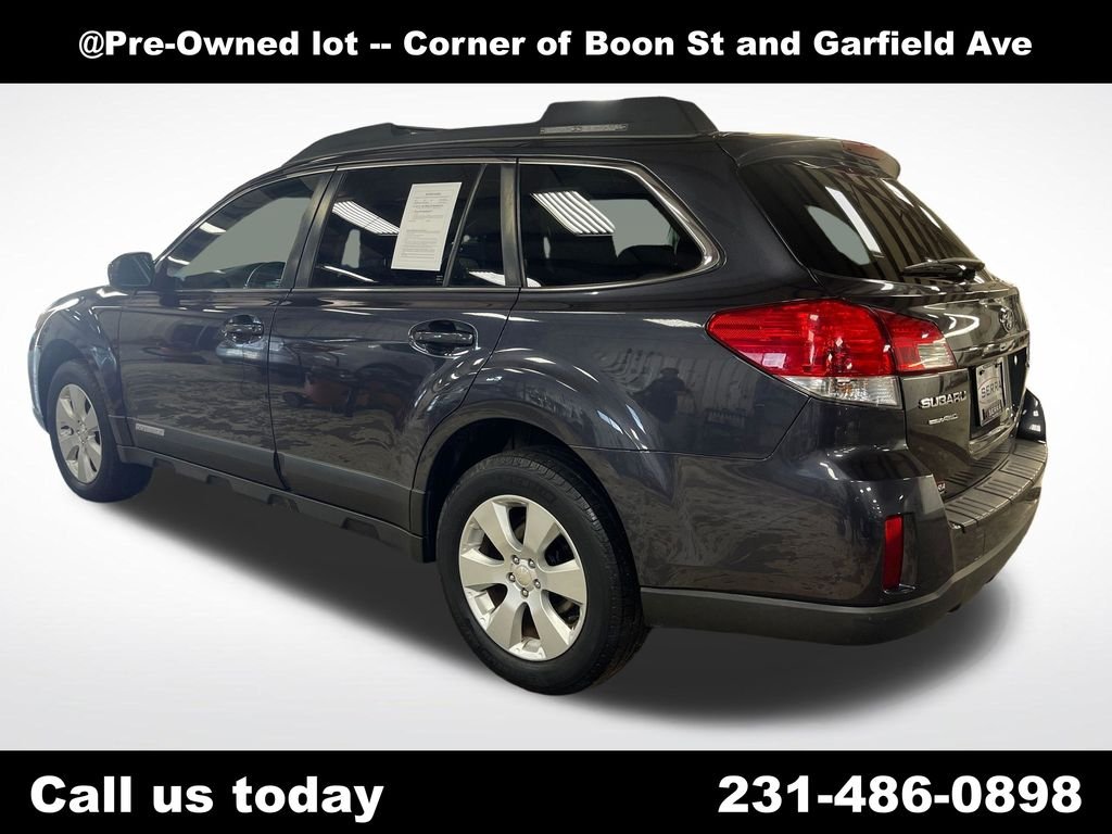 Used 2011 Gray Subaru 2.5i Premium image 3