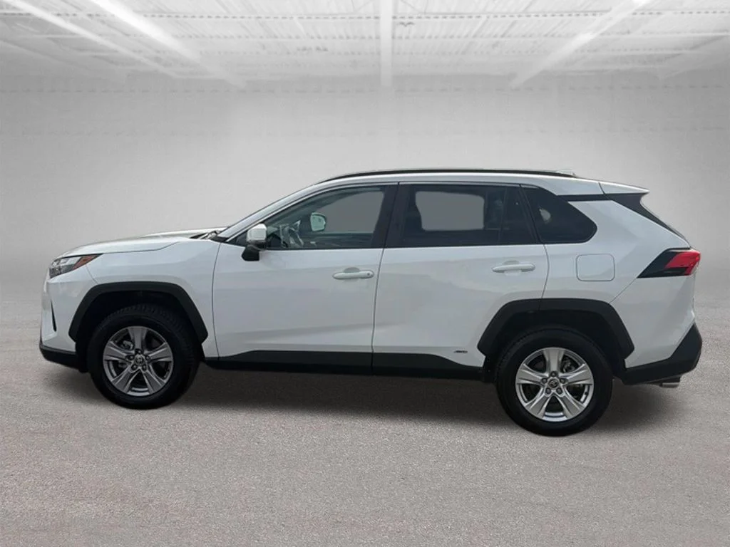 Used 2023 White Toyota XLE image 6