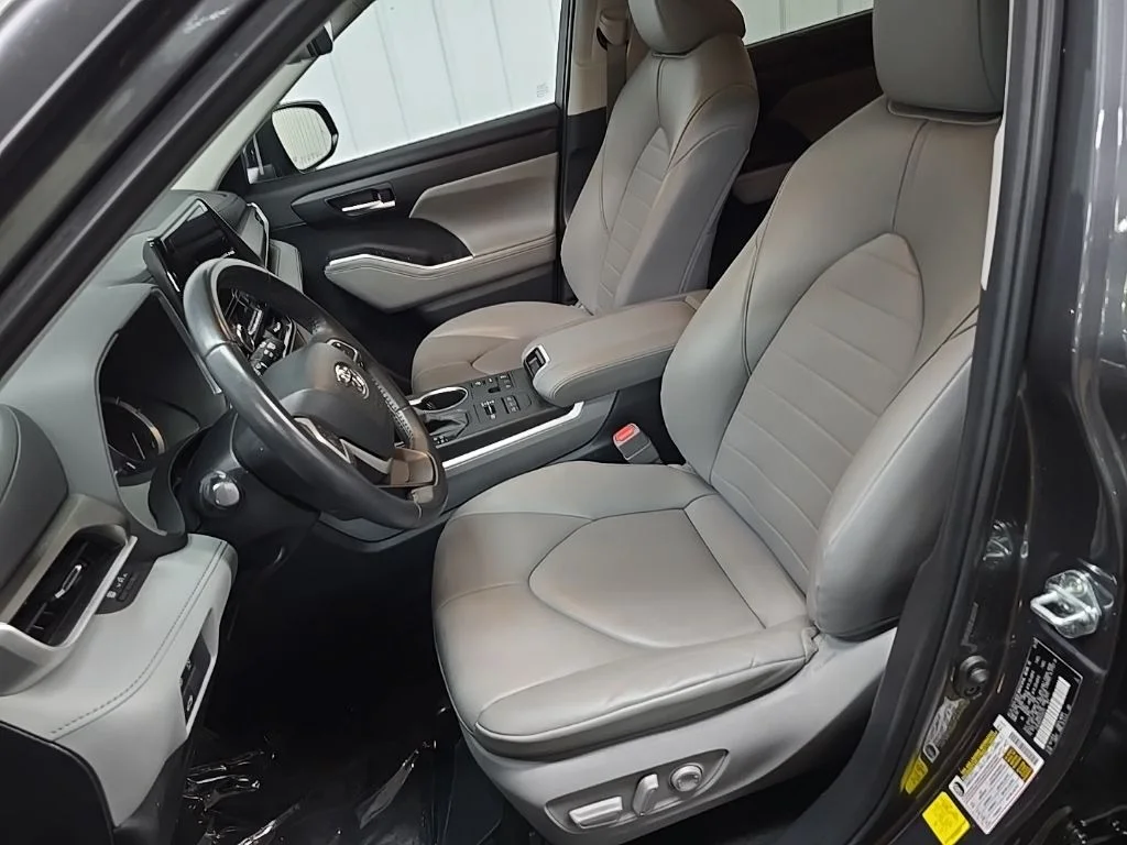 Used 2023 Magnetic Gray Metallic Toyota XLE image 30
